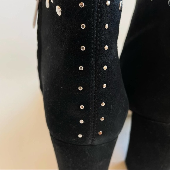 Sam Edelman Black Suede Chandler Round Disc Studs Block Heel Ankle Boots 9 - Picture 6 of 6